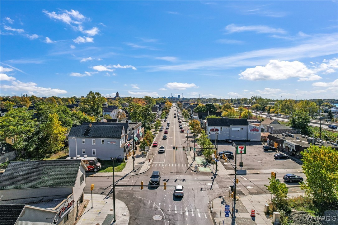 2077 Niagara Street, Buffalo, New York image 5