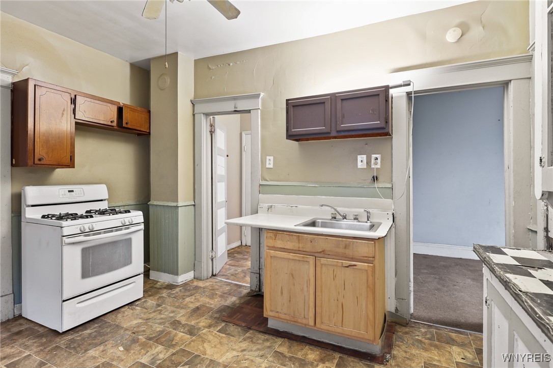 2077 Niagara Street, Buffalo, New York image 13
