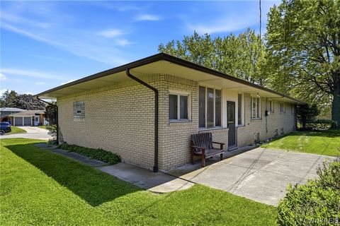 Tiny photo for 26 Brian Lane, West Seneca, NY 14224 (MLS # B1684198)