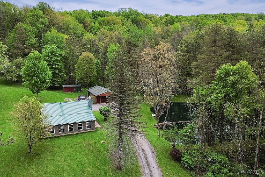 9661 S Protection Road, Holland, New York image 1