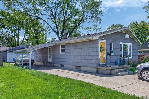 Homes For Sale - 1335 E Park Road<br/> Grand Island, NY 14072