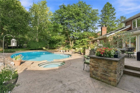 Tiny photo for 14 Stratford Court, Amherst, NY 14051 (MLS # B1714514)