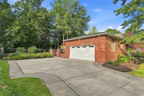 Tiny photo for 14 Stratford Court, Amherst, NY 14051 (MLS # B1714514)