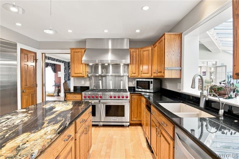 Tiny photo for 14 Stratford Court, Amherst, NY 14051 (MLS # B1714514)