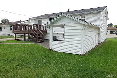 Tiny photo for 3431 Bethford Drive, Hamburg, NY 14219 (MLS # B1710972)