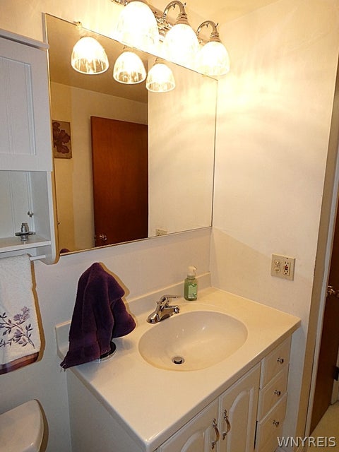 Tiny photo for 3431 Bethford Drive, Hamburg, NY 14219 (MLS # B1710972)