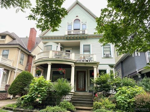 Photo of 24 Norwood Avenue #4, Buffalo, NY 14222 (MLS # B1552202)