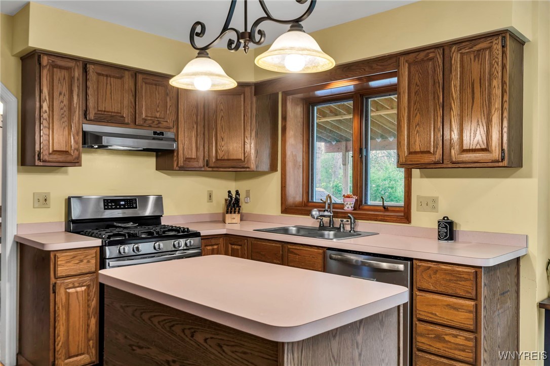 16 Southpoint Drive, Lancaster, New York image 11