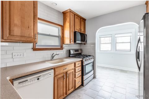 Tiny photo for 204 Nassau Avenue, Tonawanda, NY 14217 (MLS # B1659907)