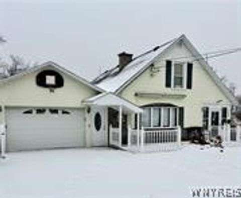 Homes For Sale - 490 Ridge Street<br/> Lewiston, NY 14092