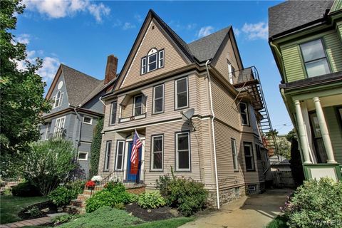 Photo of 822 Auburn Avenue, Buffalo, NY 14222 (MLS # B1501730)