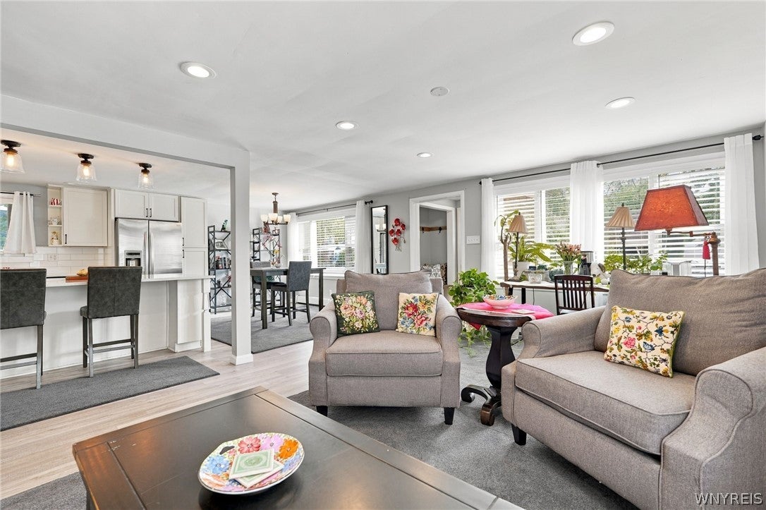 44 Marquette Avenue