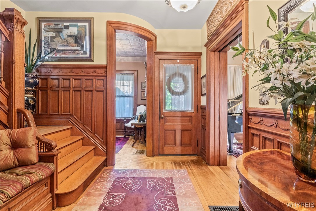 48 Crescent Avenue