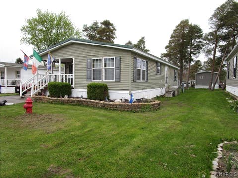 Mobile Home For Sale - 3450 Howard Road #114<br/> Hamburg, NY 14075