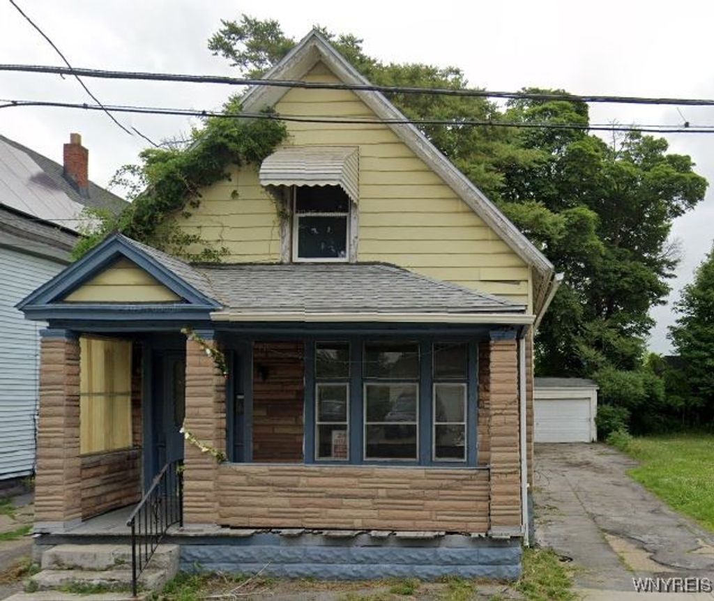 Photo of 301 Peach Street, Buffalo, NY 14204 (MLS # B1652708)