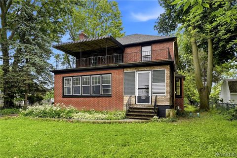 Homes For Sale - 4245 Highland Parkway<br/> Erie County, Hamburg, NY 14219