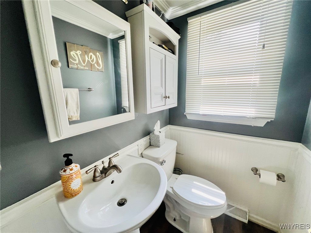 4876 Meadow Lane, Hamburg, New York image 19