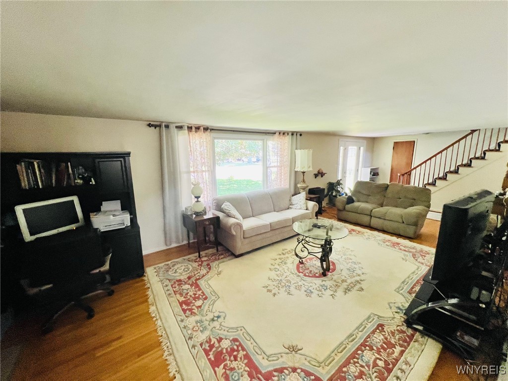 4876 Meadow Lane, Hamburg, New York image 9