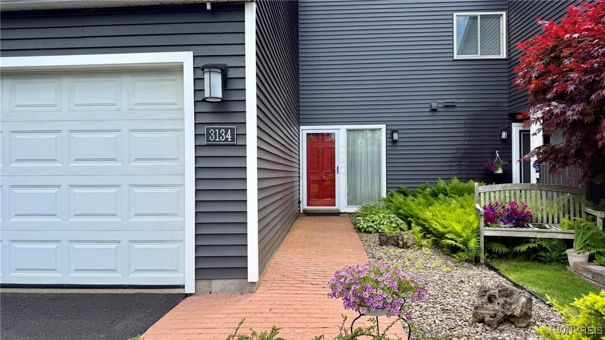 3134 E River Road, Grand Island, New York image 3