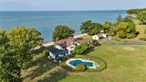 Photo for 7176 Lake Shore Road