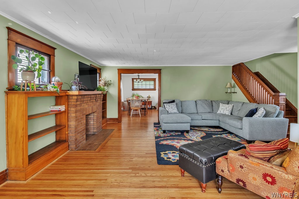 342 Parkwood Avenue