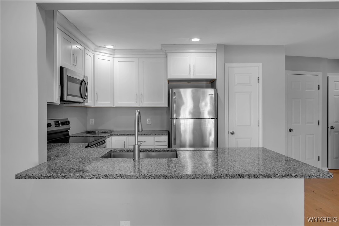 2755 N Forest Road #B, Amherst, New York image 13