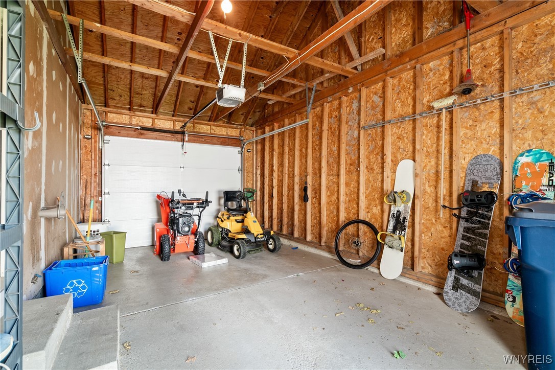 36 Michelle Drive, Lackawanna, New York image 27