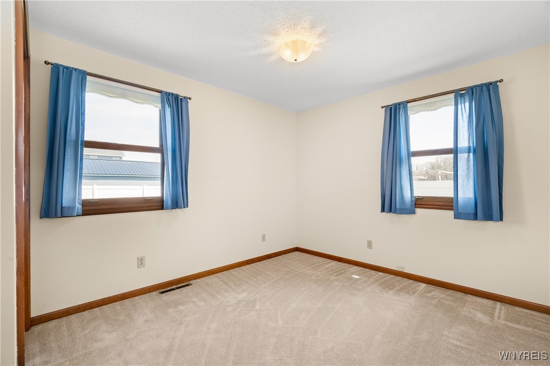 36 Michelle Drive, Lackawanna, New York image 24