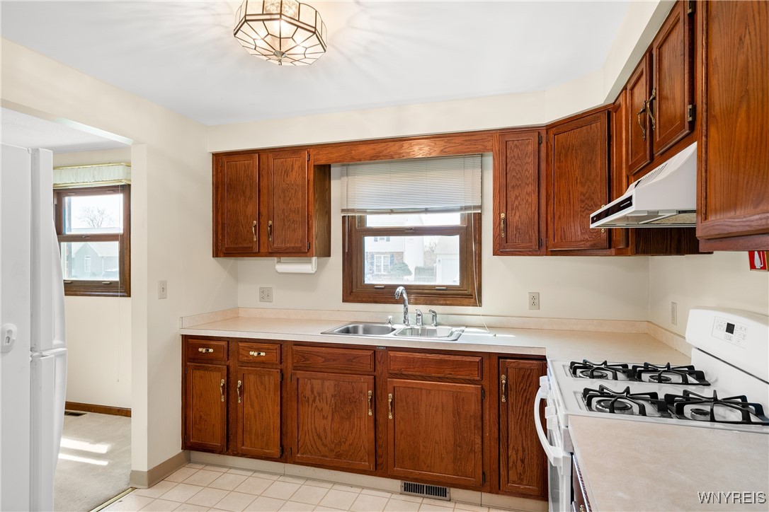36 Michelle Drive, Lackawanna, New York image 16