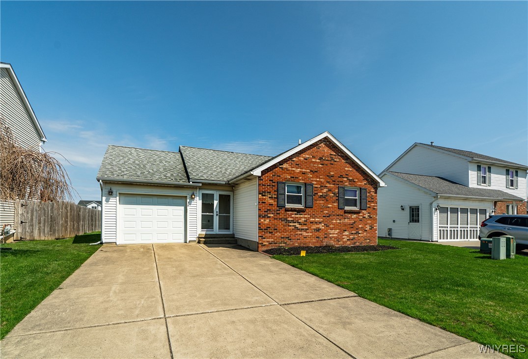 36 Michelle Drive, Lackawanna, New York image 2