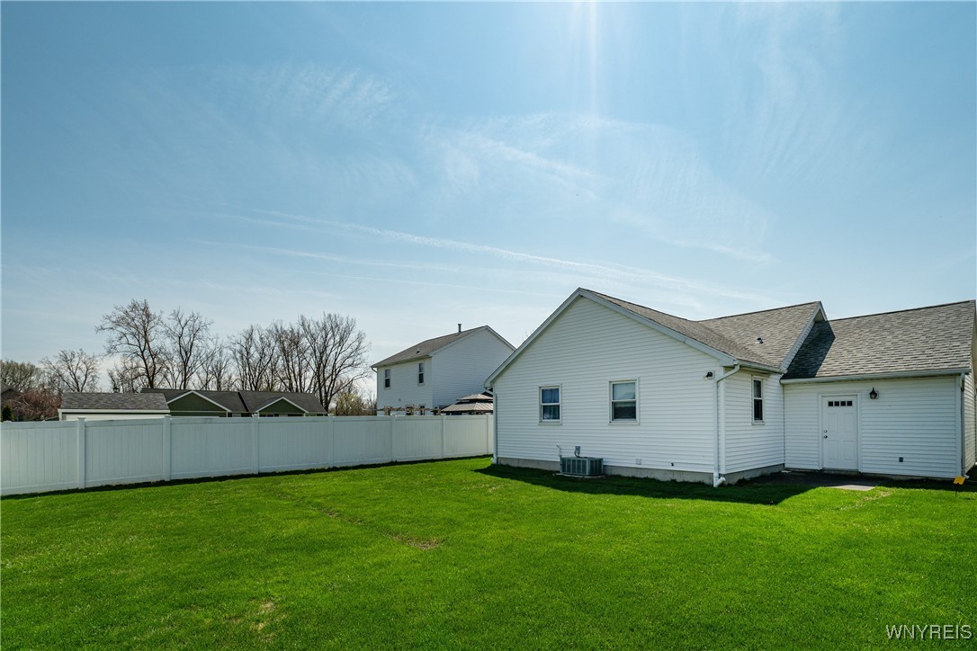 36 Michelle Drive, Lackawanna, New York image 7