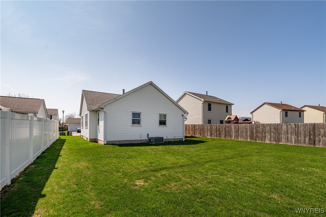 36 Michelle Drive, Lackawanna, New York image 8