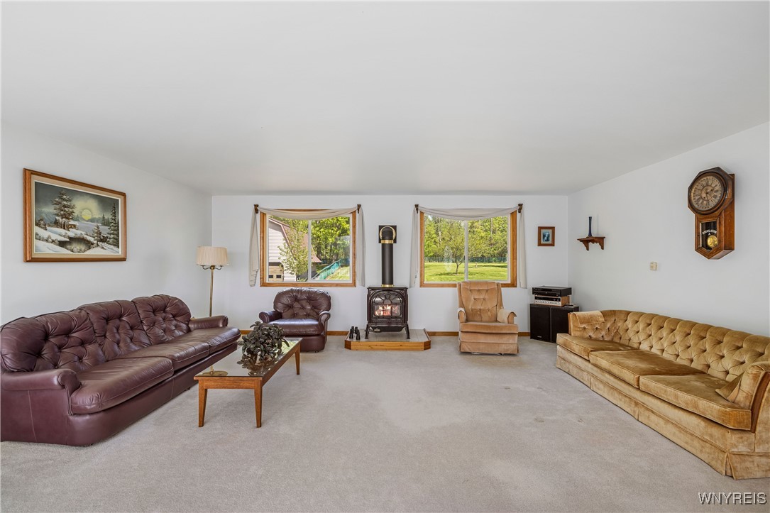 2320 E River Road, Grand Island, New York image 13