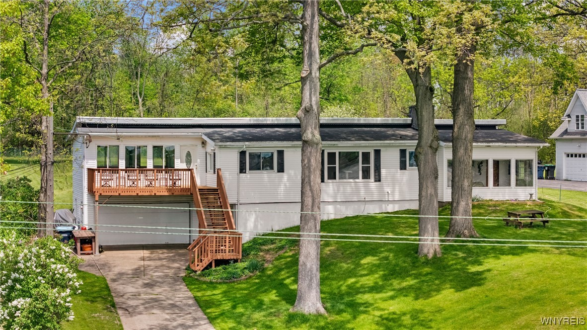 2320 E River Road, Grand Island, New York image 2