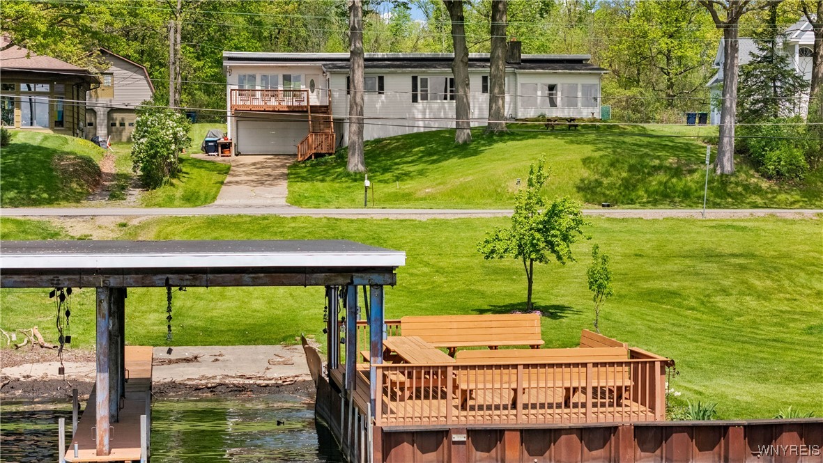 2320 E River Road, Grand Island, New York image 1