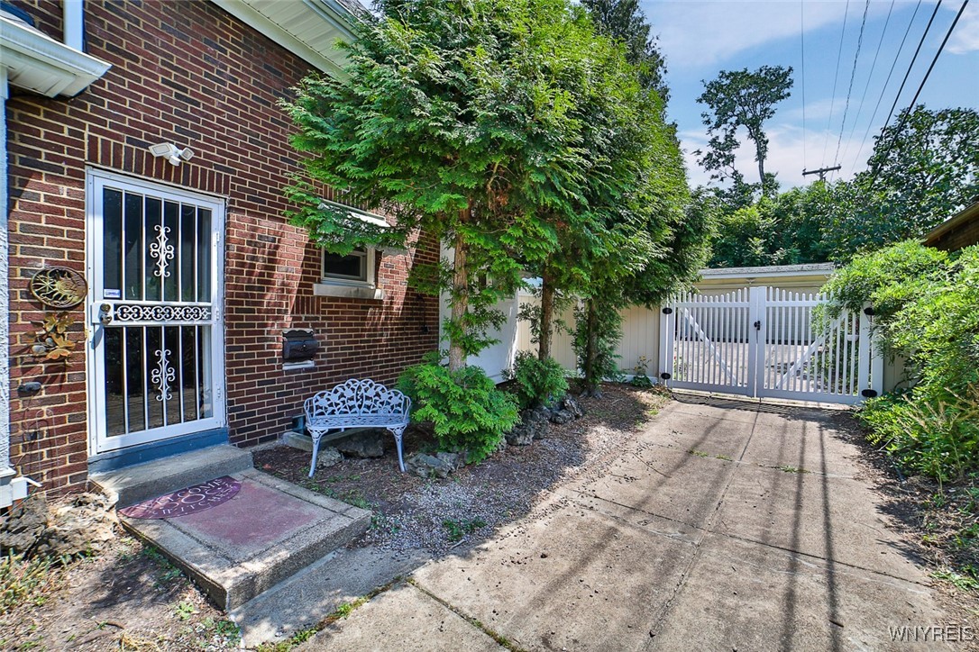 13 Pelham Drive