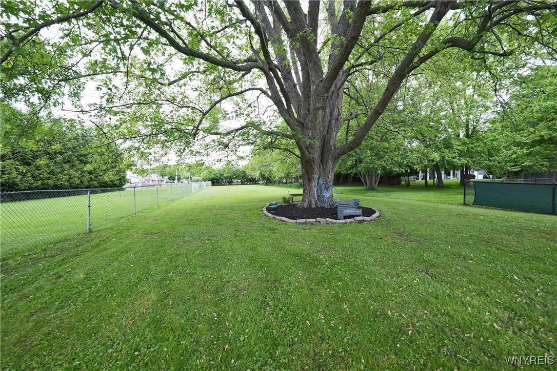 4342 Abbott Parkway, Hamburg, New York image 10