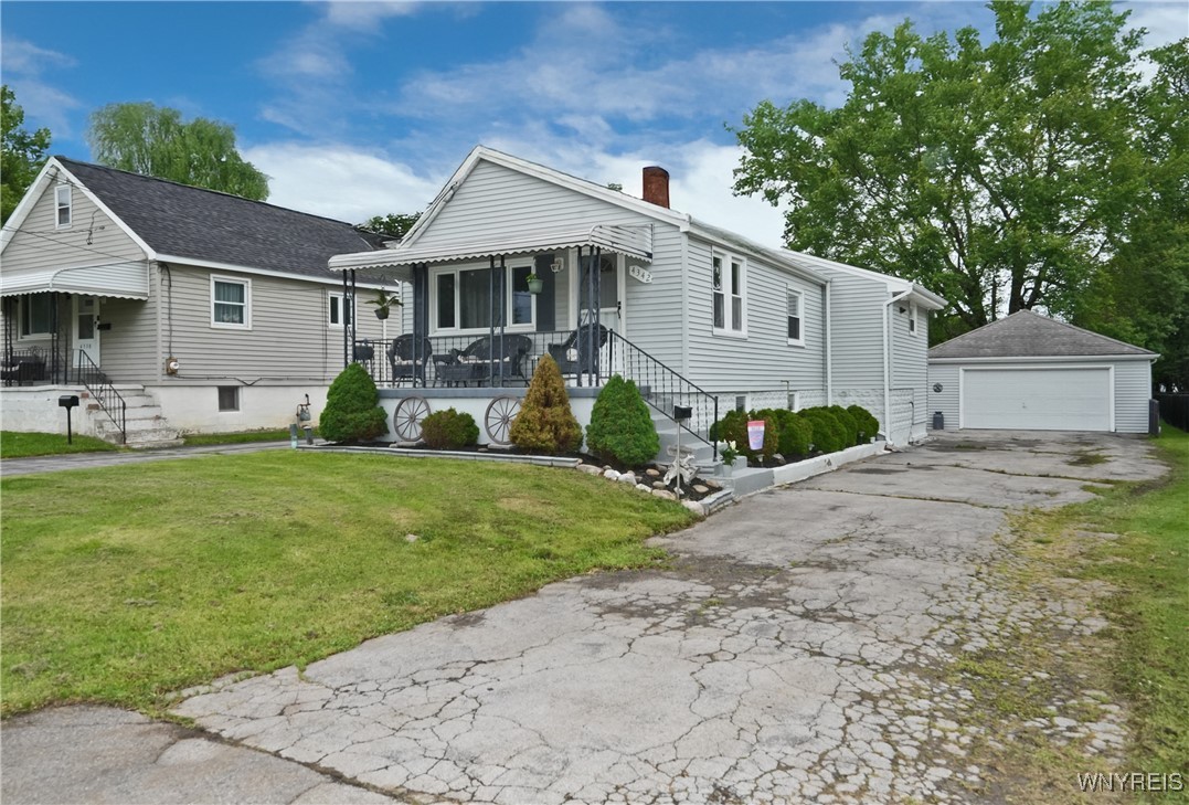 4342 Abbott Parkway, Hamburg, New York image 2