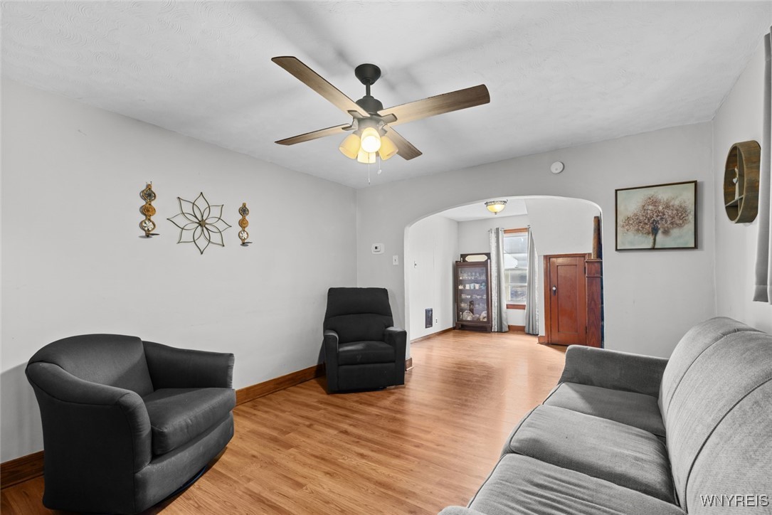 3075 Monroe Avenue, Niagara Falls, New York image 3