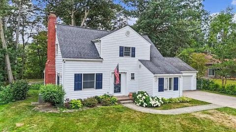 Homes For Sale - 758 Pasadena Avenue<br/> Niagara Falls, NY 14304