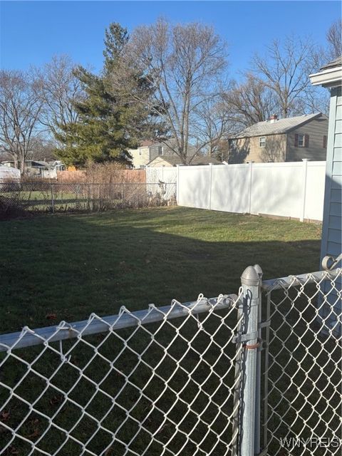 Tiny photo for 850 Page Avenue, Lewiston, NY 14092 (MLS # B1655743)