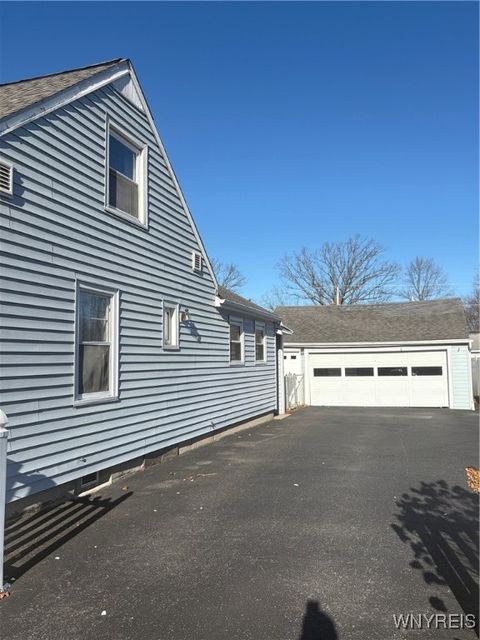 Tiny photo for 850 Page Avenue, Lewiston, NY 14092 (MLS # B1655743)