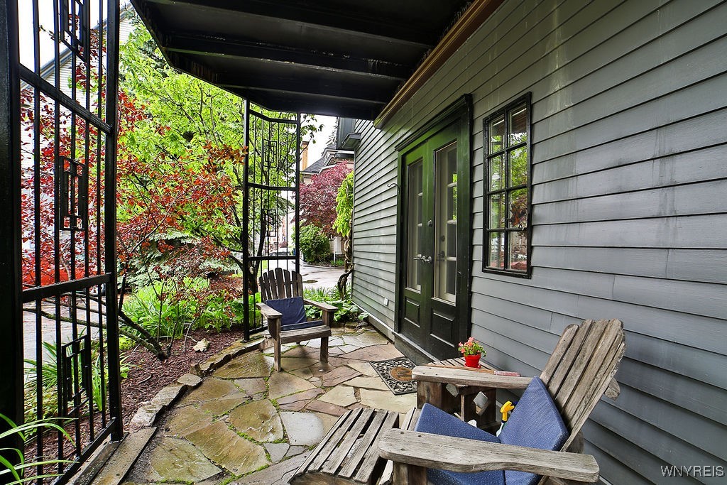 403 Elmwood Avenue, Buffalo, New York image 40
