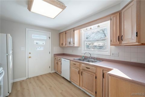 Tiny photo for 64 Melody Lane, Tonawanda, NY 14150 (MLS # B1660640)