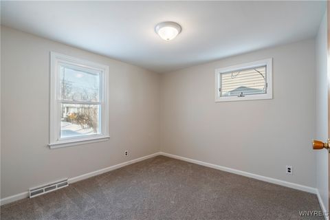 Tiny photo for 64 Melody Lane, Tonawanda, NY 14150 (MLS # B1660640)