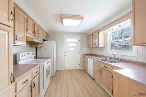 Tiny photo for 64 Melody Lane, Tonawanda, NY 14150 (MLS # B1660640)