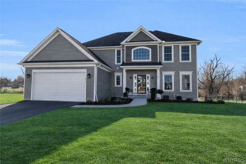 Photo of 8961 Willyoungs Overlook, Clarence, NY 14031 (MLS # B1666938)