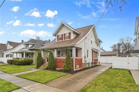 Homes For Sale - 199 Jackson Avenue<br/> North Tonawanda, NY 14120