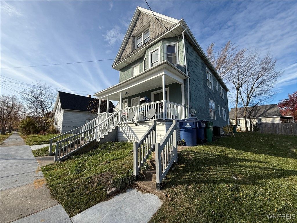 Photo of 172 Austin Street, Buffalo, NY 14207 (MLS # B1652480)