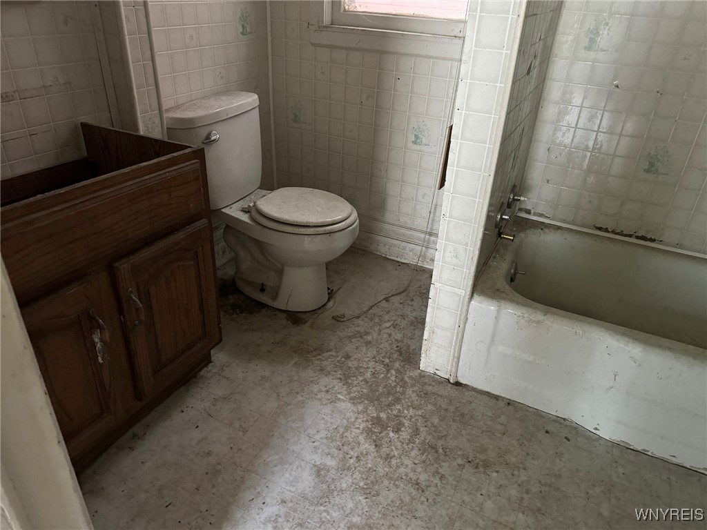 1867 Pierce Avenue, Niagara Falls, New York image 6